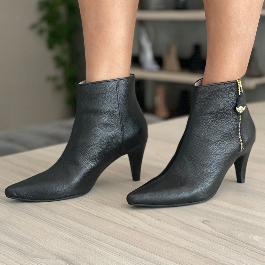 Botin STILETTO negro