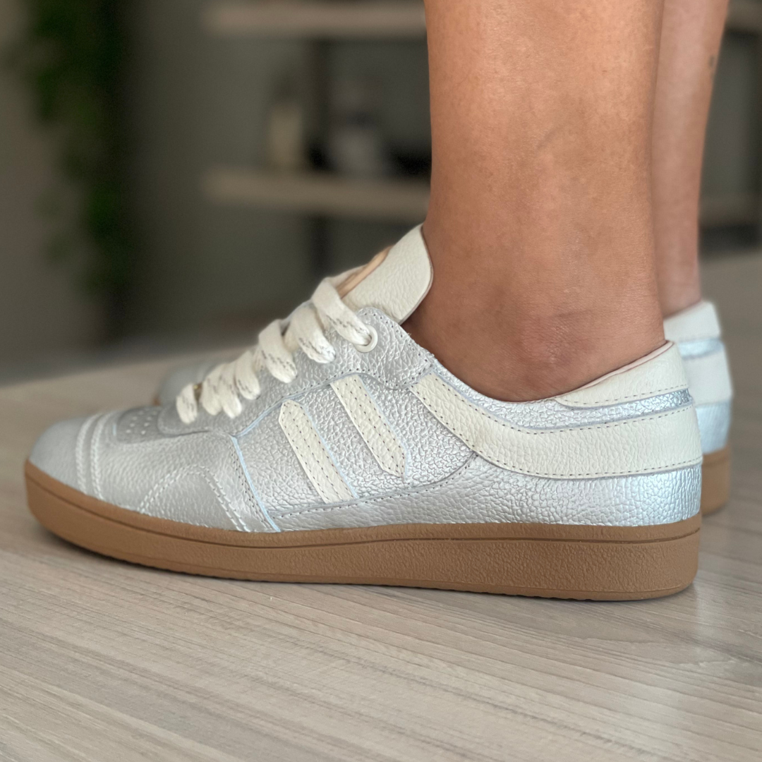 Tenis MILAN Plateado