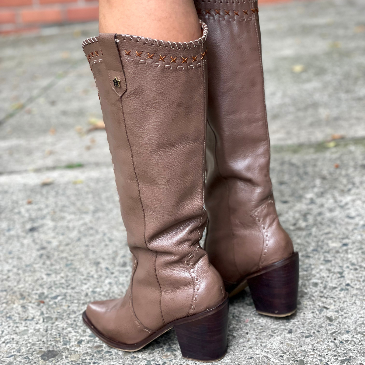 Bota caña larga PENELOPE chocolate