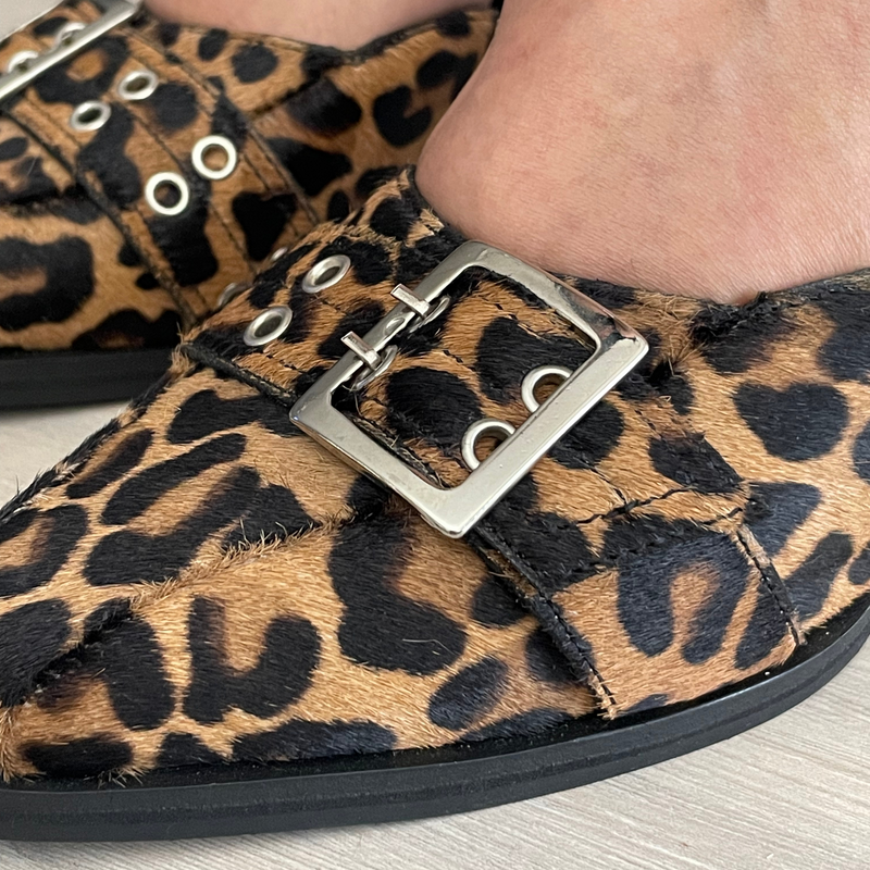 Sandalia de tacon MABEL leopardo print